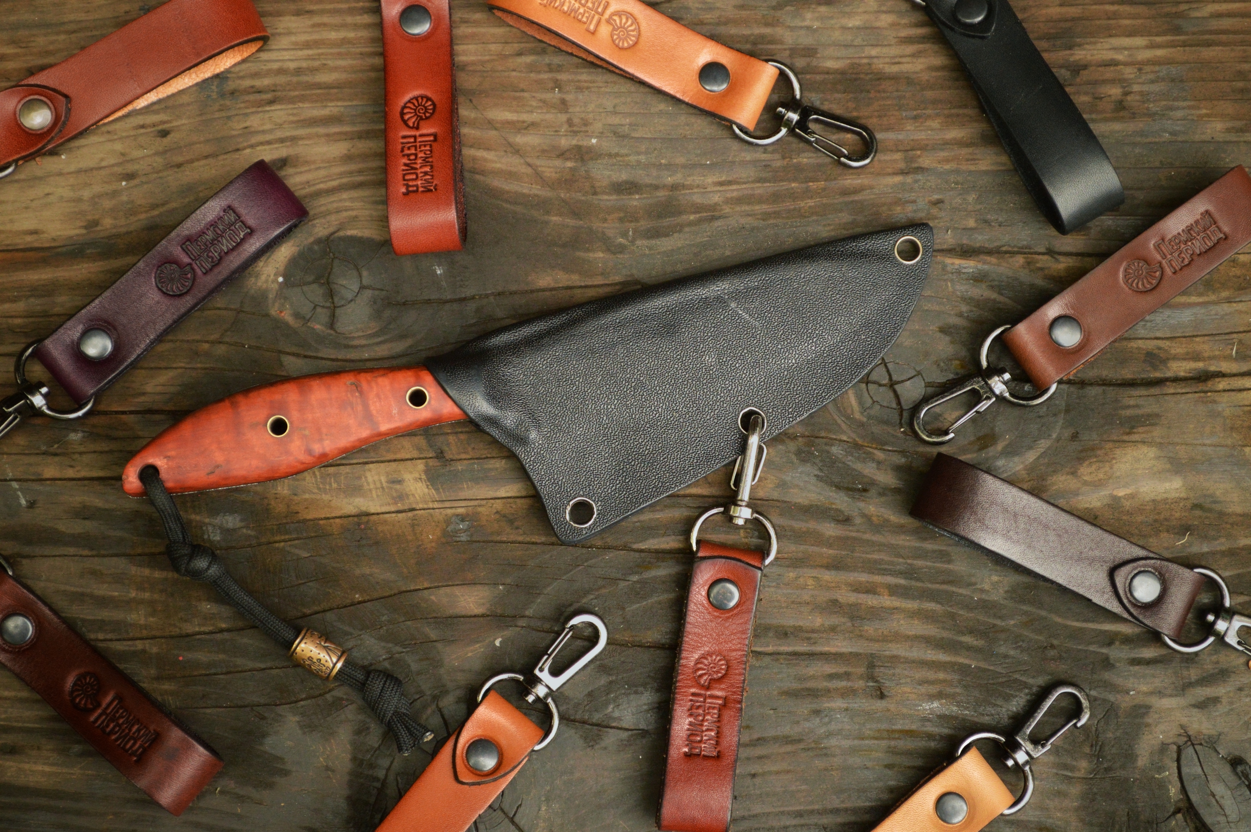 Мастер-класс по изготовлению брелока-подвеса с карабином "Ермак"